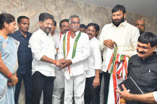 BRS leaders join Congress in the presence of CM Revanth Reddy