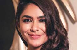 Is Mrunal Thakur really dating Badshah? Know the truth... 