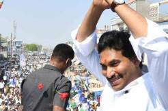 From Mimicking Jagan To Gifting Him A Portrait, This Jagan Admirer Had A Field Day